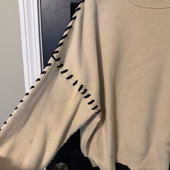 NWOT Altard State Dolman Sleeve Oversized Sweater Cream Black Medium - Picture 2 of 4